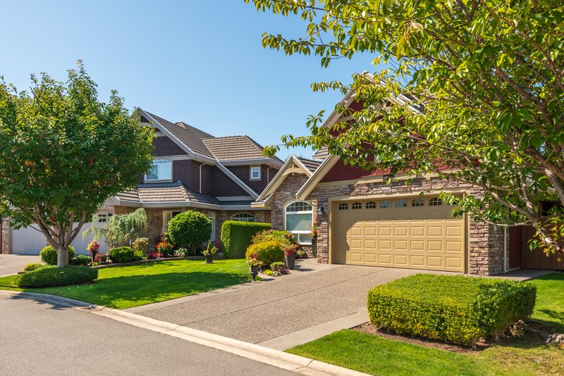 casa con vista a la cochera